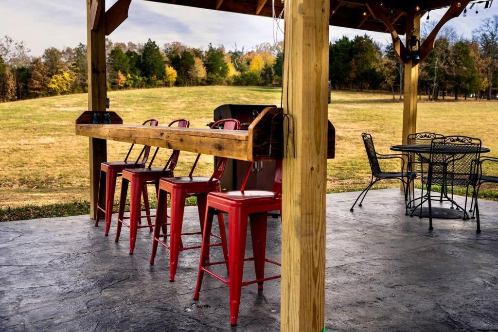 Bourbon Trail: Caboose On The Farm Vila Lawrenceburg Exterior foto