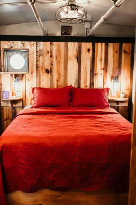 Bourbon Trail: Caboose On The Farm Vila Lawrenceburg Exterior foto