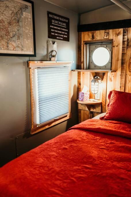 Bourbon Trail: Caboose On The Farm Vila Lawrenceburg Exterior foto